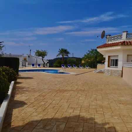 Famara شقة *