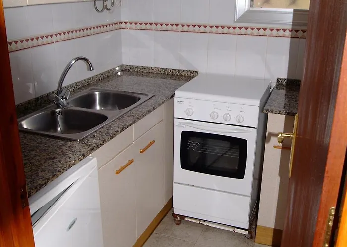 Апартаменти Famara *