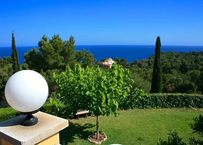 Апартаменти Famara