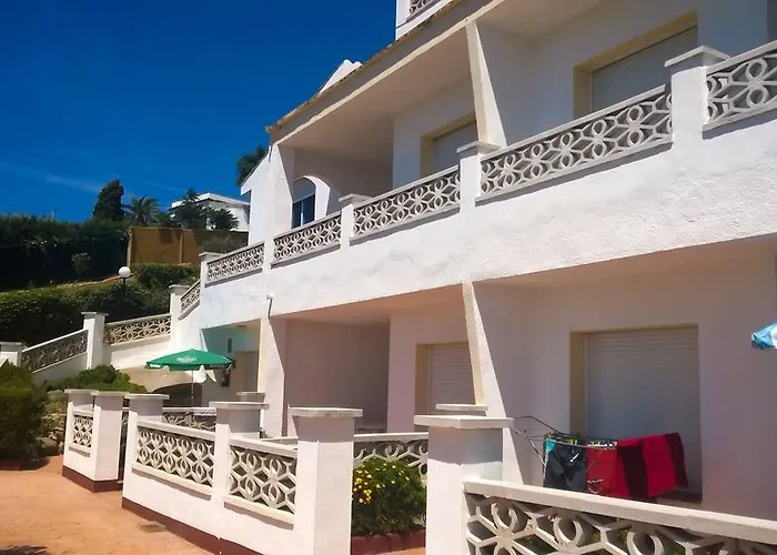 Famara Апартаменти