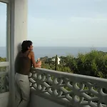 Famara يوريت دي مار